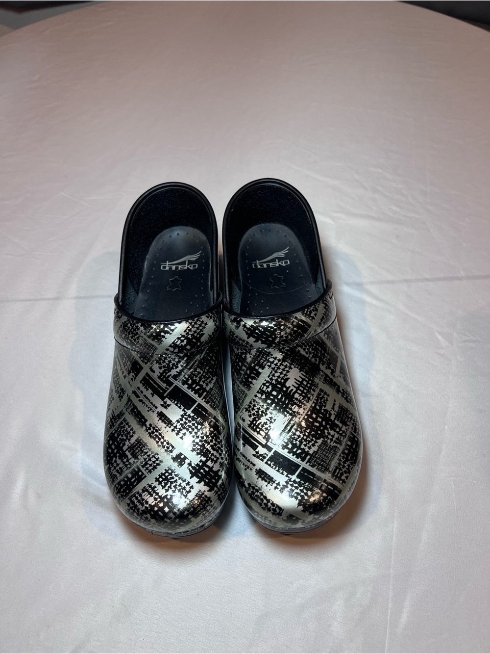 Dansko Womens silver & Black Patterned Clog